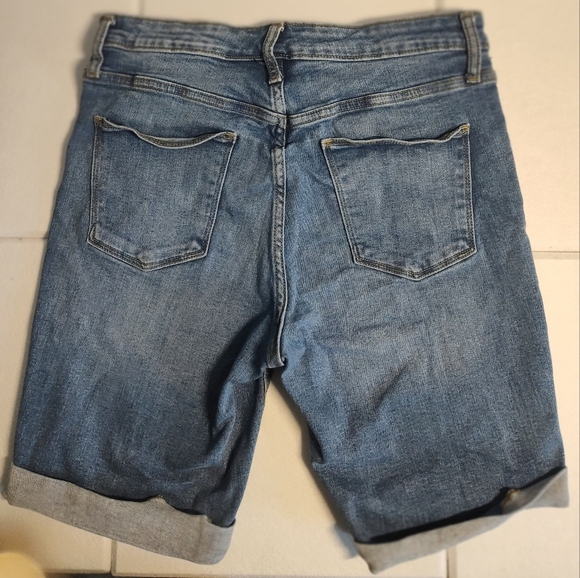 Denim Blue Women's Shorts High Rise Bermuda Size 10/30 #421 - Picture 2 of 2